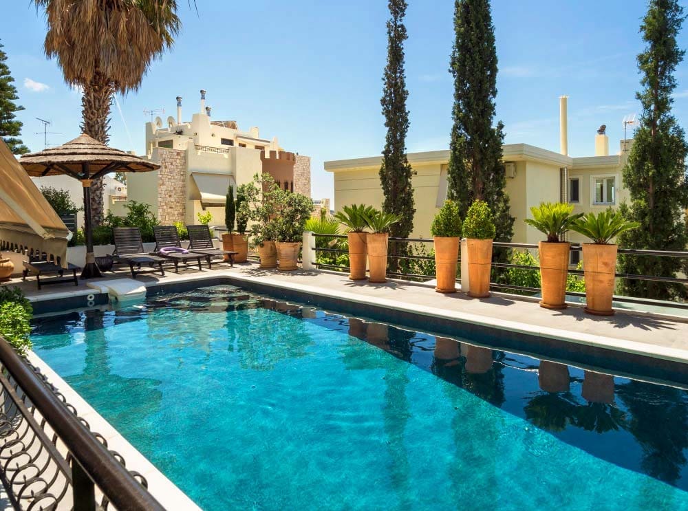 Enchanting Escape: The Moroccan Oasis Swimming Pool Design