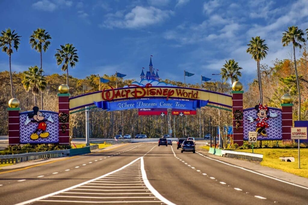 Entrance arch of the Walt Disney theme parks in the Lake Buena Vista area of Orlando