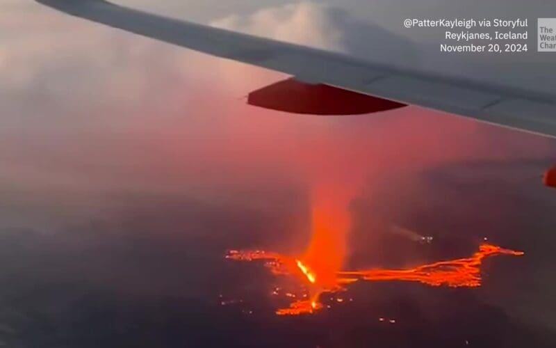 Moment easyJet plane flies over erupting Iceland volcano