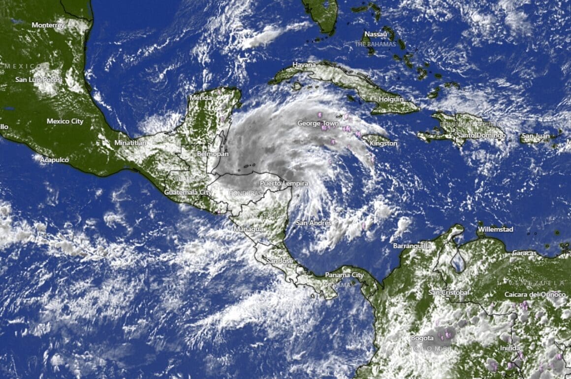 Tropical Storm Sara. Image credit windy.com.