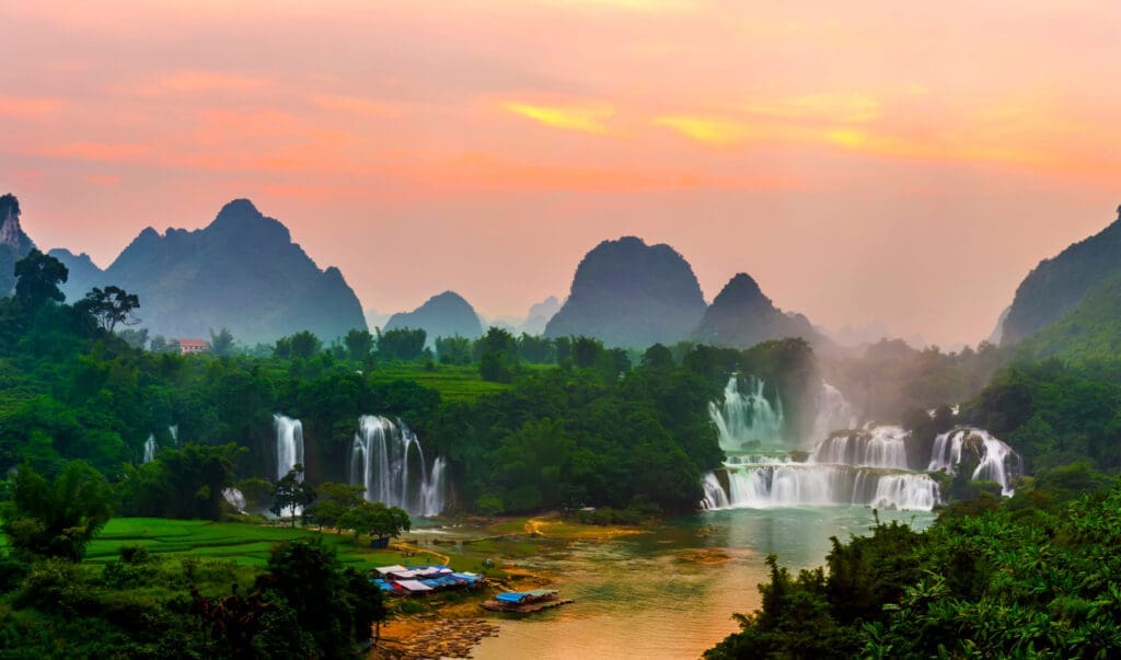 Ban Gioc waterfalls in the border with China