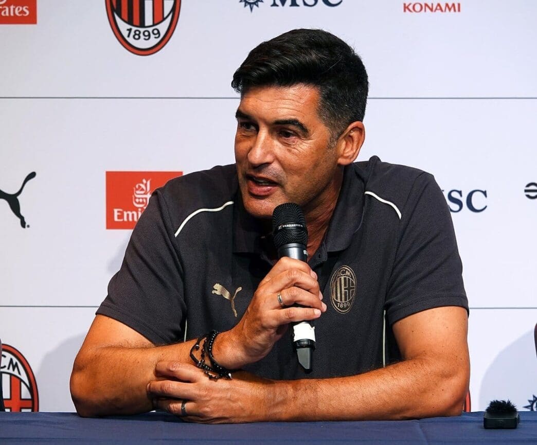 Paulo Fonseca in a press conference as AC Milan manager. Photo by JoeSchilp - Own work, CC BY-SA 4.0, via commons.wikimedia.org