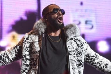 R. Kelly performs at Little Caesars Arena on February 21, 2018 in Detroit, Michigan
