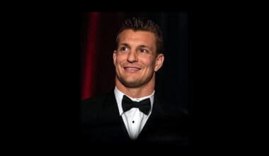 Rob Gronkowski, three-time Super Bowl champion, is introduced during the USO Metropolitan Washington – Baltimore 37th Annual Awards Dinner, March 26, 2019; in Washington, D.C