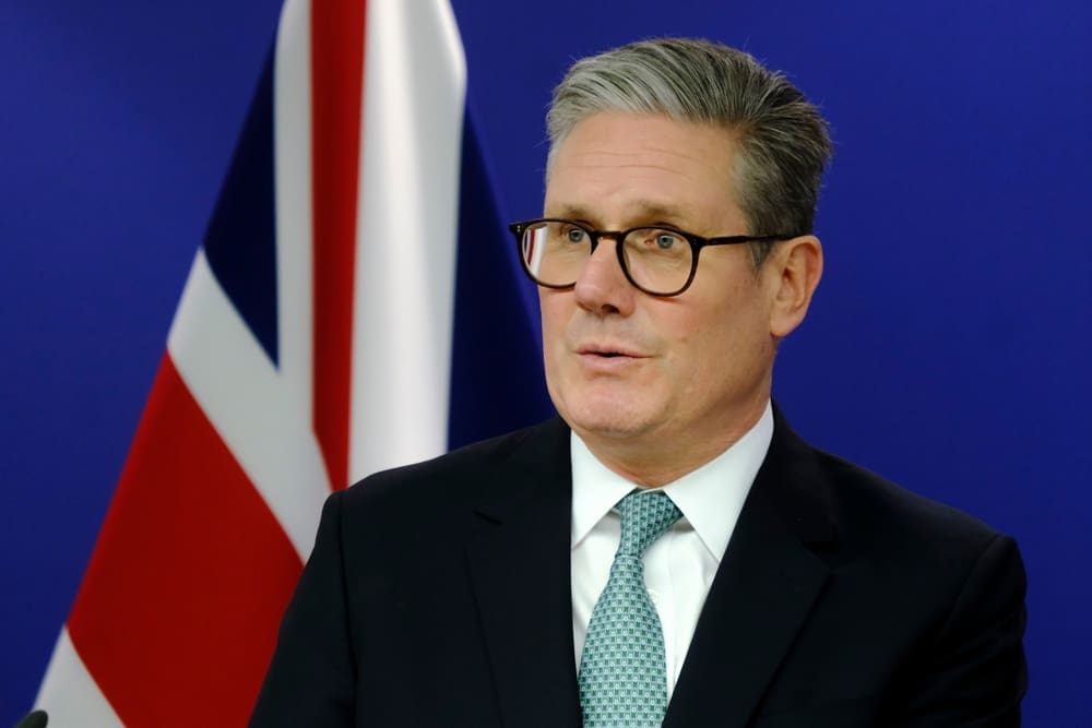 European Commission President Ursula von der Leyen and British Prime Minister Keir Starmer address the media, in Brussels, Belgium October 2, 2024.