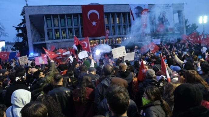 Protesters rally in front of Istanbul Municipality after the arrest of Mayor Ekrem İmamoğlu in Istanbul, Turkey -March 24, 2025. By Shutterstock.com - Sadik Gulec