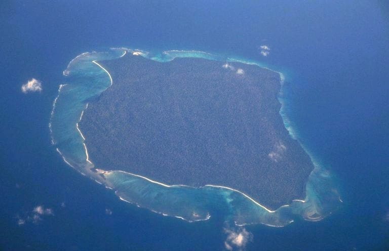 Aerial photograph of North Sentinel Island. By Medici82 - Own work, CC BY-SA 4.0, via Wikimedia Commons.
