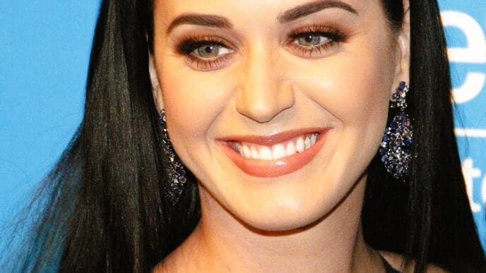 Perry became a UNICEF Goodwill Ambassador in December 2013. By Joella Marano from Manhattan, NYC - Katy Perry, CC BY-SA 2.0
