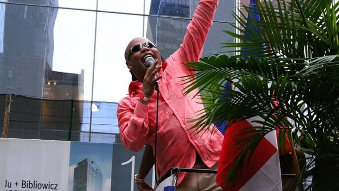 Rubby Pérez at the 2009 Dominican Parade in New York. From 809 New York Magazine - Flickr, CC BY 2.0, via Wikimedia Commons.