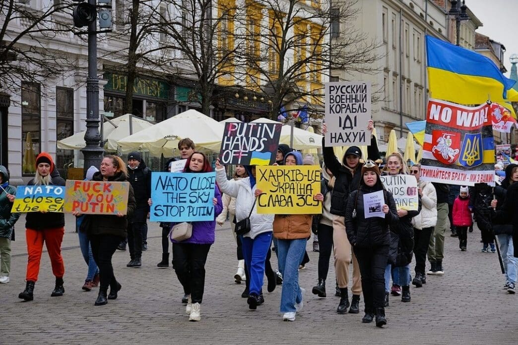 Ukrainian refugees in Kraków protest against the war, 6 March 2022