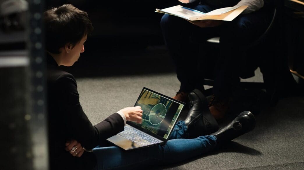 A team of detectives is investigating a crime scene.