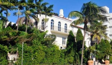 The Villa Casa Casuarina At The Former Versace Mansion