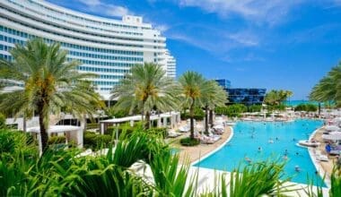 Fontainebleau Miami Beach - Photo by Fotoluminate LLC / Shutterstock.com