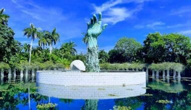 Holocaust Memorial Miami Beach