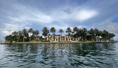 Waterfront Mansions in Miami