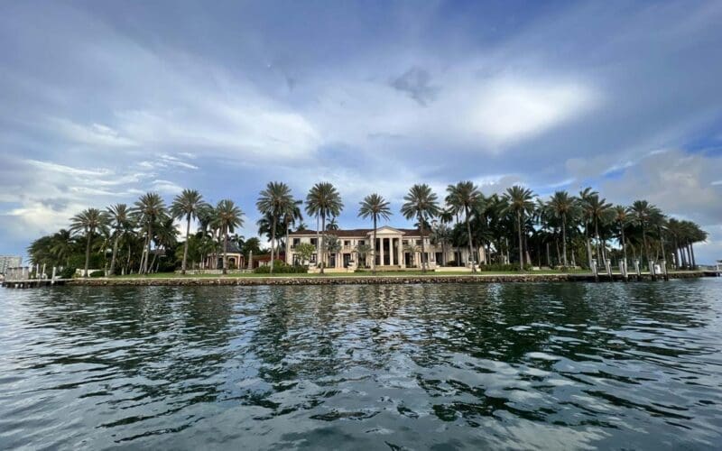 Waterfront Mansions in Miami