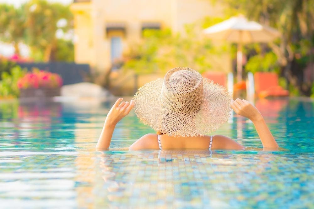20 Breathtaking Swimming Pool Designs That Will Leave You Speechless